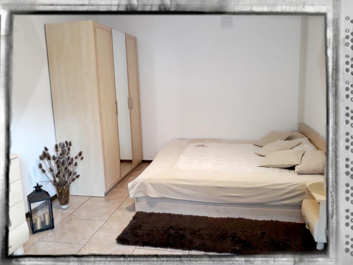 Pensjonat U Kasi Apartamento Węgorzewo Exterior foto